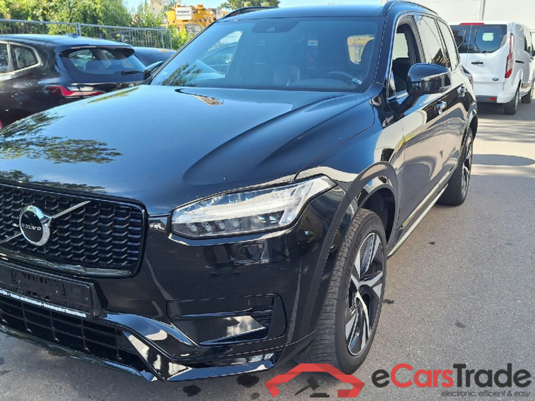 XC90 R Design AWD 2.0 B5 173KW AT8  E6d