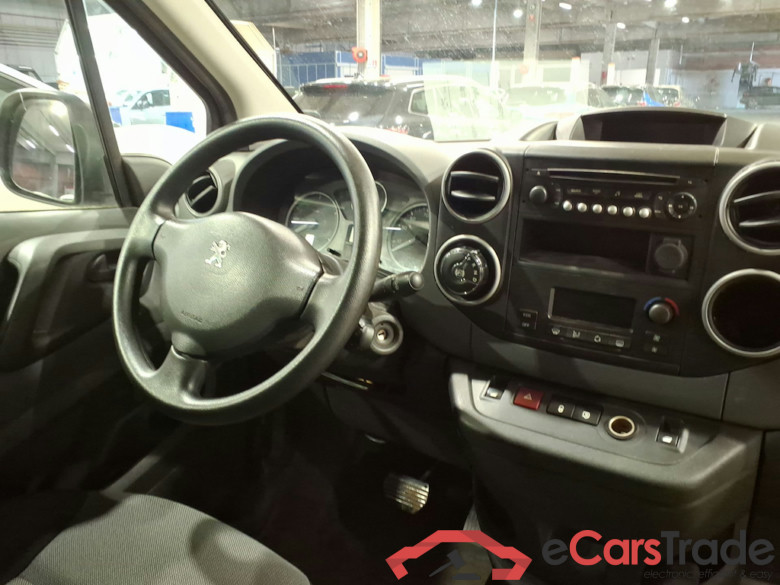 PEUGEOT PARTNER FOURGON SWB ELECTRIC - Electric L1H1 Premium 122 STOCK #6