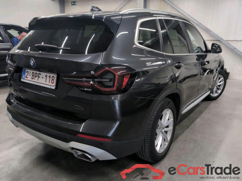 BMW - BMW X3 sDrive18dA 136PK With Climatic & Navigation & Cruise Control & Park Sensors Front & Rear & Pano Roof #2
