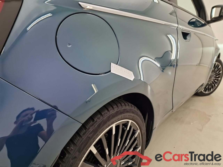 FIAT 500E CABRIO LA PRIMA BY BOCELLI 42 KWH #4
