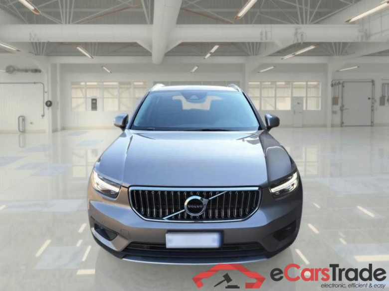 VOLVO XC40 / 2017 / 5P / SUV T5 PLUG-IN HYBRID AUTO RECH INSCRIP EXPR #6