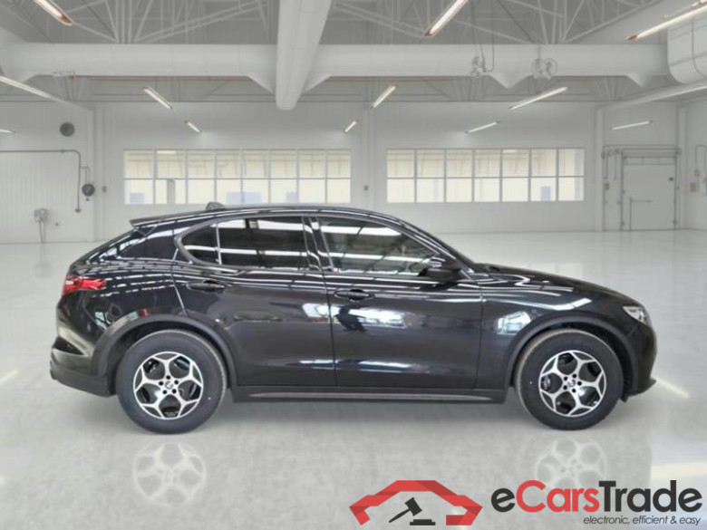 ALFA ROMEO STELVIO / 2017 / 5P / SUV 2.2 TD 190 CV SUPER BUSINESS AT8 Q4 #6
