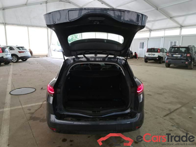 RENAULT MÉGANE SPORTER / 2020 / 5P / STATION WAGON 1.5 DCI 85KW BLUE BUSINESS EDC #4