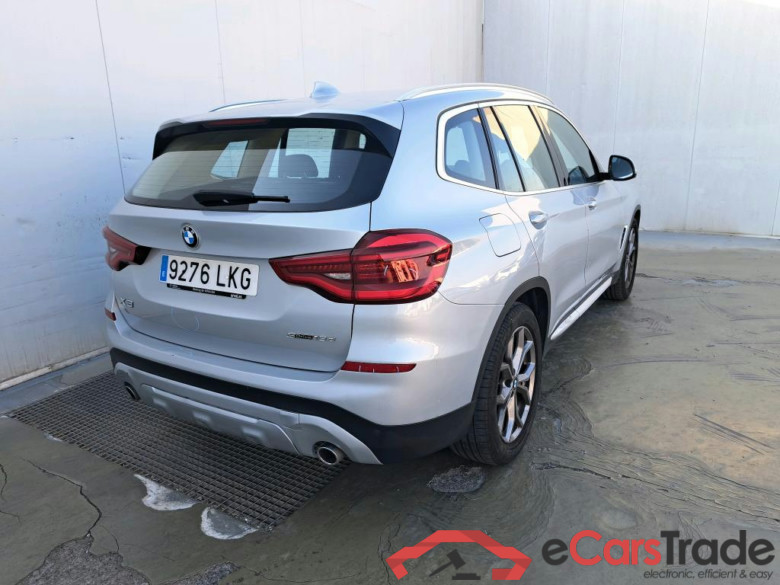 BMW X3 / 2017 / 5P / todoterreno sDrive18d #2