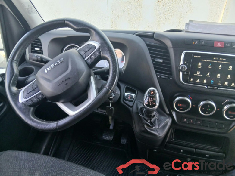 IVECO Daily / 2021 / 4P / furgón 2.3 TD 35S 16 A8 V 3520L/H2 12 M3 #3