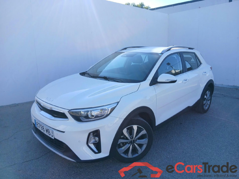 KIA Stonic / 2017 / 5P / todoterreno 1.0 T-GDi 88kW (120CV) MHEV iMT Drive #1