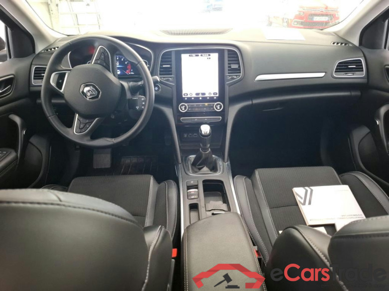 RENAULT Mégane Berline 5p Berline Intens TCe 140 FAP #5