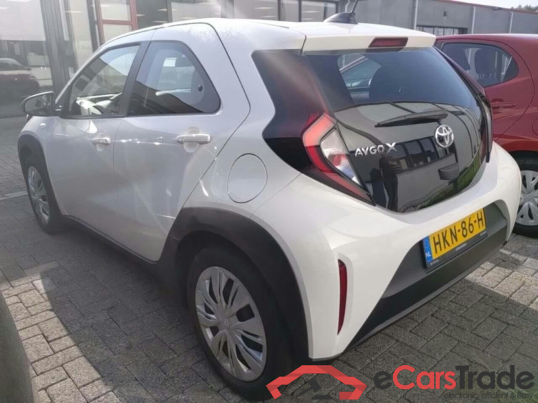 TOYOTA Aygo X 1.0 VVT-i MT Play #3