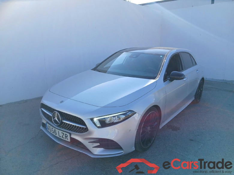 MERCEDES-BENZ Clase A / 2018 / 5P / berlina con portón A 200