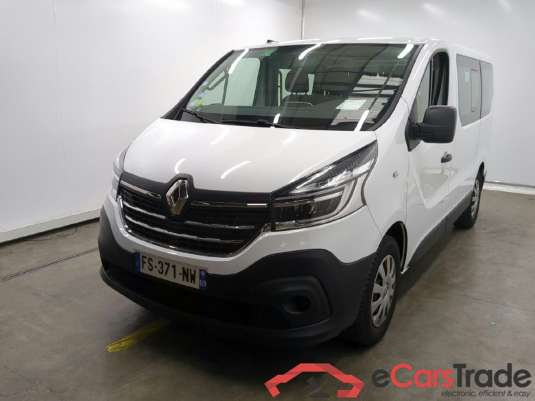 RENAULT Trafic / 2019 / 4P / Combi Zen L1 dCi 120 S&S - 8 pl