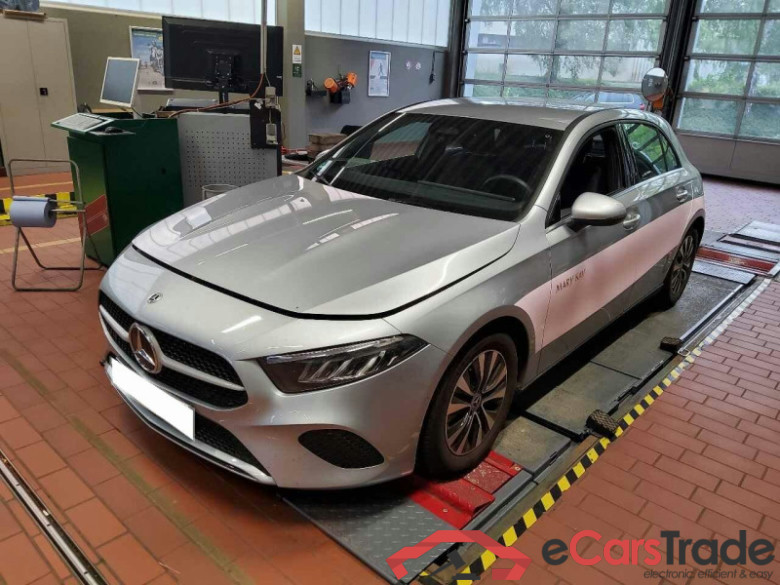 Mercedes-Benz A (BM 177)(03.2018->) DE - LimS5 A 200 EU6d, (Facelift) 2022 - 2024 #1