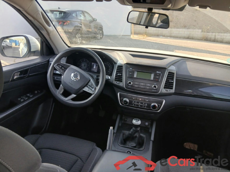 SSANGYONG Musso / 2022 / 4P / pickup doble cabina Sports D22DTR 4x4 Pro (AC) #3