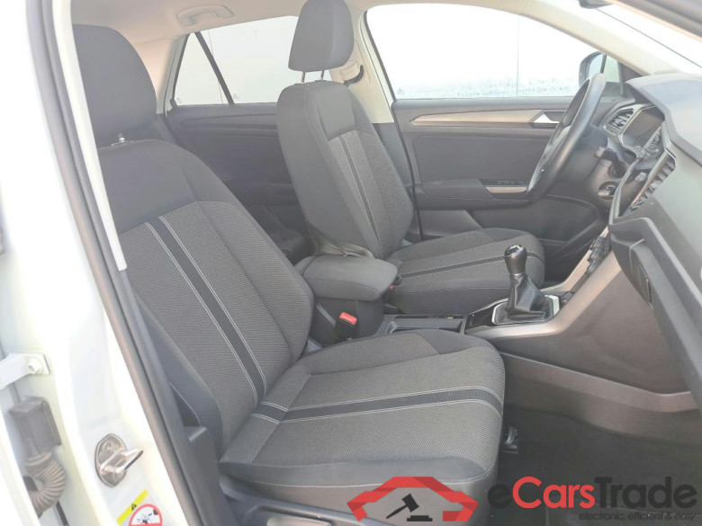 VOLKSWAGEN T-Roc / 2017 / 5P / todoterreno Advance 2.0 TDI 85kW (115CV) #6