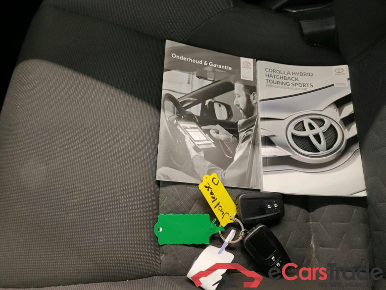 Toyota Corolla Hatchback 2.0 Hybrid Dynamic 5d #4