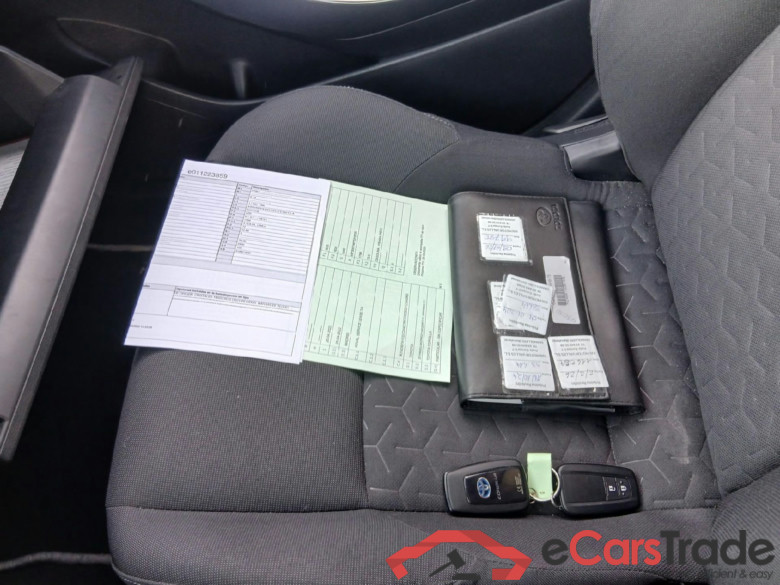 TOYOTA Corolla / 2019 / 5P / familiar 1.8 125H ACTIVE TECH E-CVT TOU SPORT #5