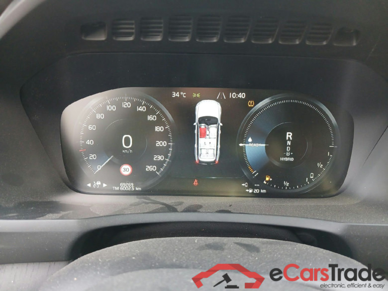 VOLVO XC90 / 2019 / 5P / todoterreno 2.0 T8 AWD Recharge Inscription Auto #4