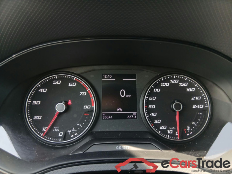SEAT Ibiza / 2017 / 5P / berlina con portón 1.0 TSI 81kW (110CV) Style Plus (AC2) #5