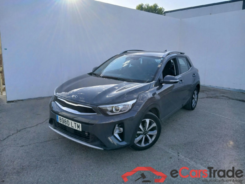 KIA Stonic / 2017 / 5P / todoterreno 1.0 T-GDi 88kW (120CV) MHEV iMT Drive #1