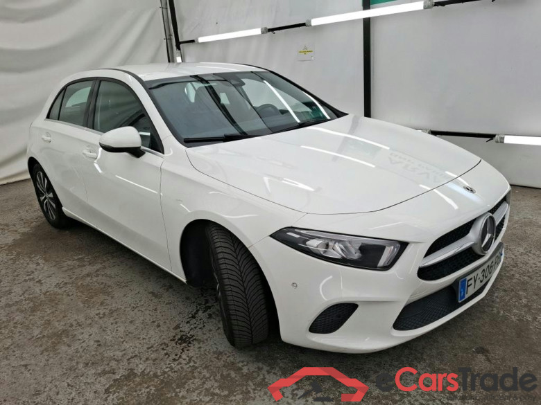 MERCEDES-BENZ Classe A Compact / 2018 / 5P / Berline A 180 d Business Line 8G-DCT #4