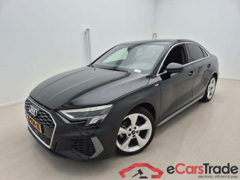 AUDI A3 Limousine 30 TFSI S edition S-Tronic #1
