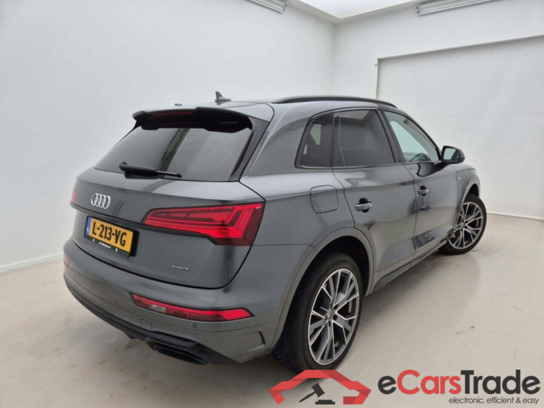 AUDI Q5 50 TFSI e Adv. ed. #2