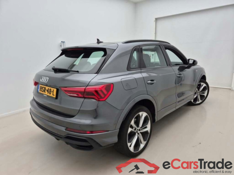 AUDI Q3 45 TFSI e S edition #2