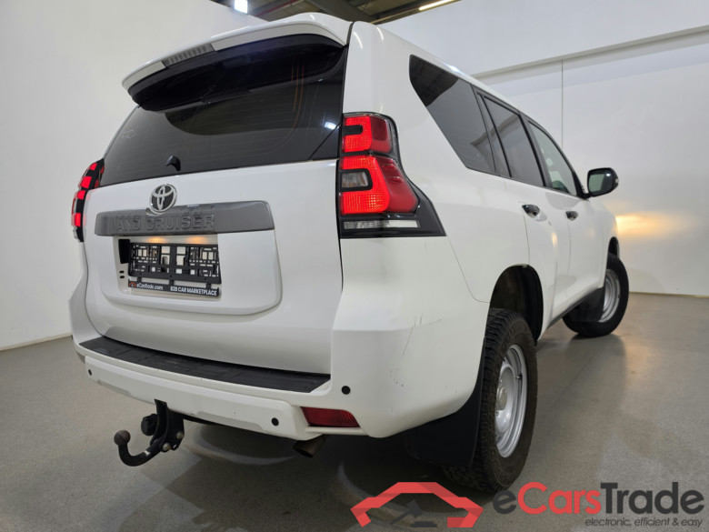 Toyota Land Cruiser 2.8 D-4D 4x4 2PL Navi KeylessGo Klima PDC ... #4