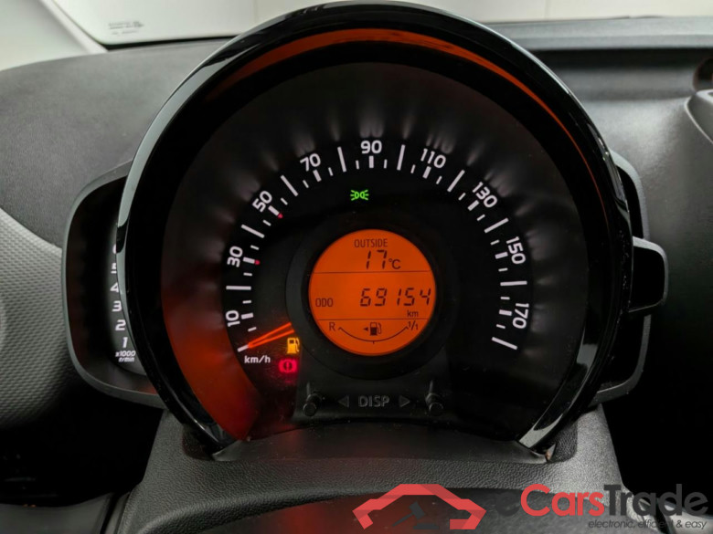 PEUGEOT 108 1.0 e-VTi Allure #6