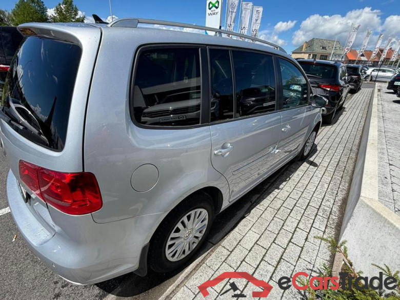 VOLKSWAGEN Touran 1.4 TSI Highline #4