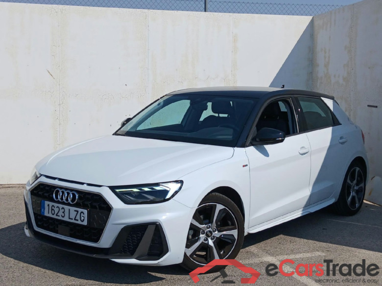 AUDI A1 / 2018 / 5P / berlina con portón Sportback Adrenalin 30 TFSI 81kW S tron(SP) #1