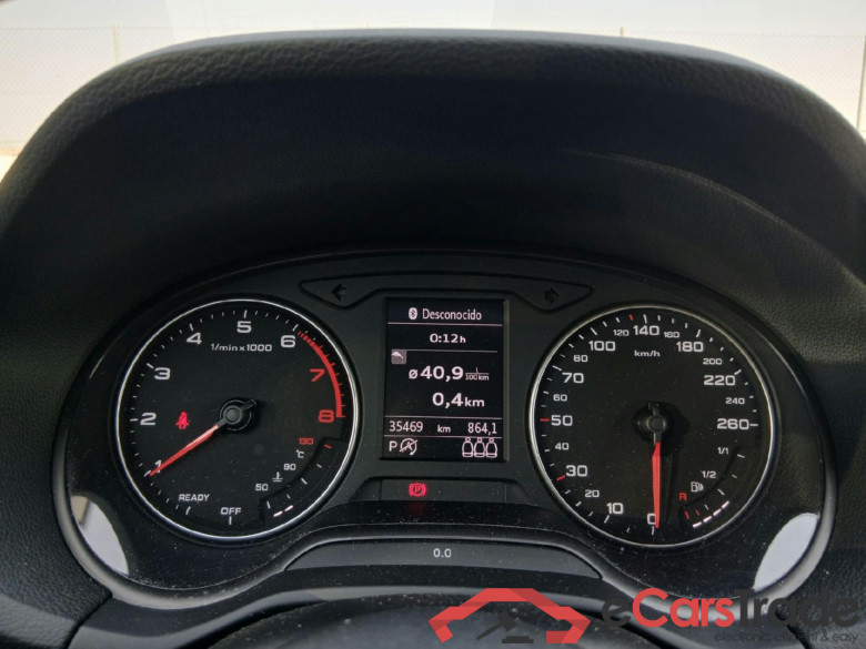AUDI Q2 / 2016 / 5P / todoterreno Design 35 TFSI 110kW (150CV) S tronic #4