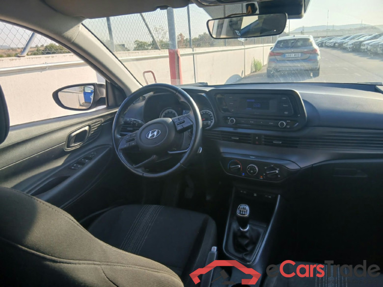 HYUNDAI i20 / 2020 / 5P / berlina con portón 1.0 TGDI 74kW (100CV) 48V Essence #3