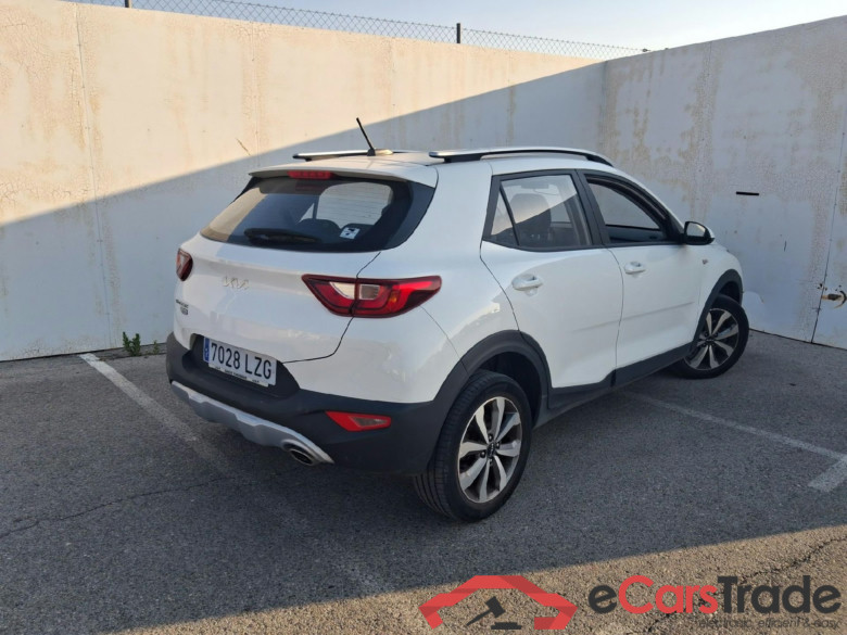 KIA Stonic / 2017 / 5P / todoterreno 1.0 T-GDi 74kW (100CV) MHEV iMT Concept #2