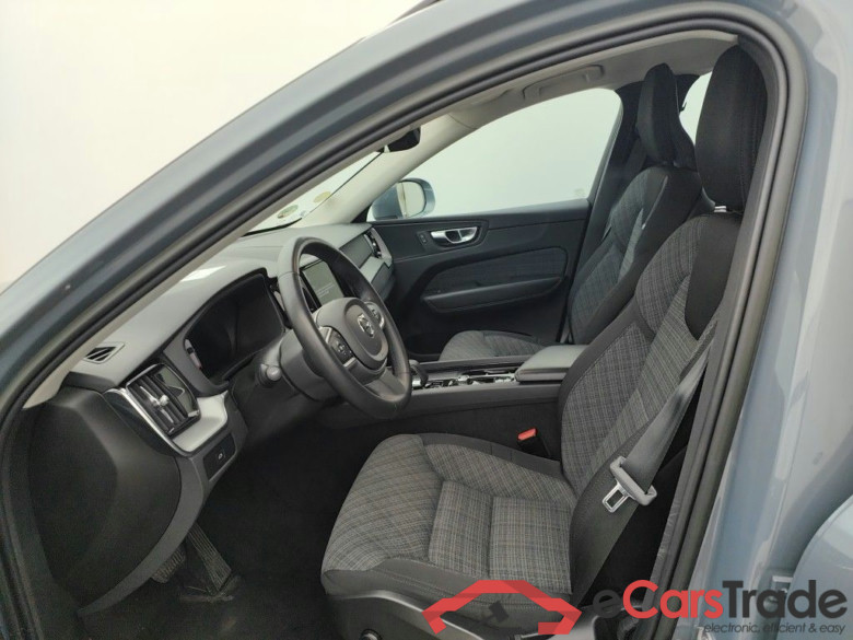 Volvo XC60 B4 D Momentum Pro Aut. 5d #3