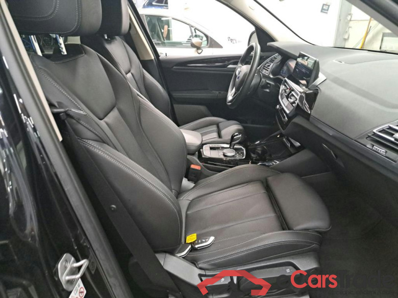 BMW - BMW X3 xDrive30e 272PK With Climatic & Navigation & Heated Seats & Active Cruise Control & Electric Foldable Trailer Hook  * HYBRID * #3