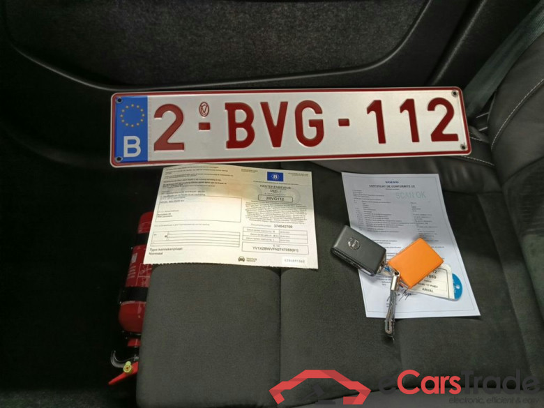 Volvo XC40 T4 Recharge Geartronic R-Design 5d #4