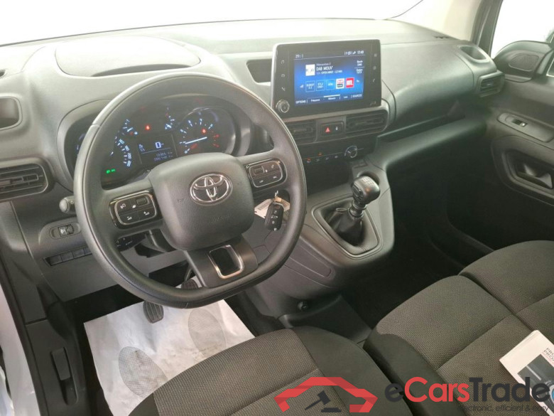 TOYOTA Proace City / 2019 / 4P / Fourgonnette 1.5 Medium 100 D-4D Business #5