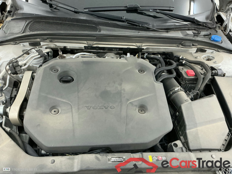 VOLVO V60 2.0 B4 D MHEV MOMENTUM PRO AUTO #6