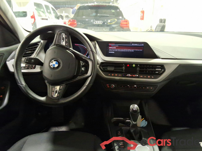 BMW 1 SERIES HATCH 1.5 116I (80KW) #6