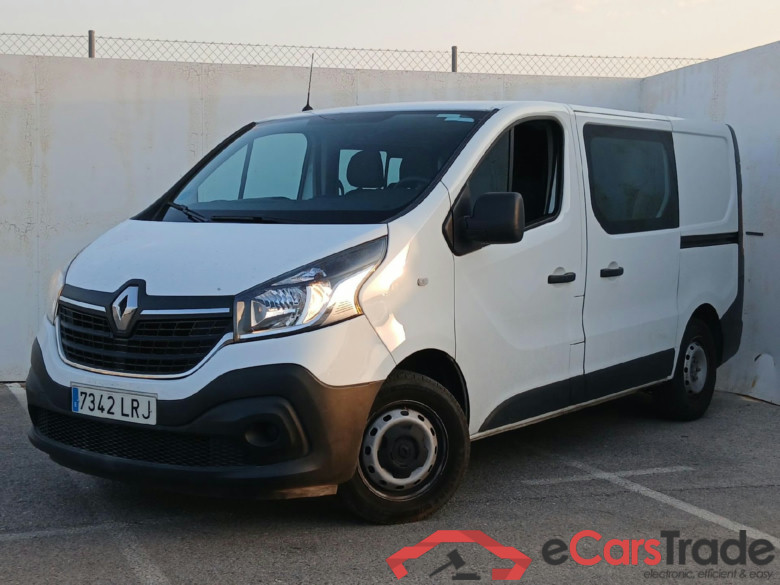 RENAULT Trafic / 2019 / 4P / furgón Doble Cabina 27 L1 Energy BluedCi 88 kW ** 6 plazas**