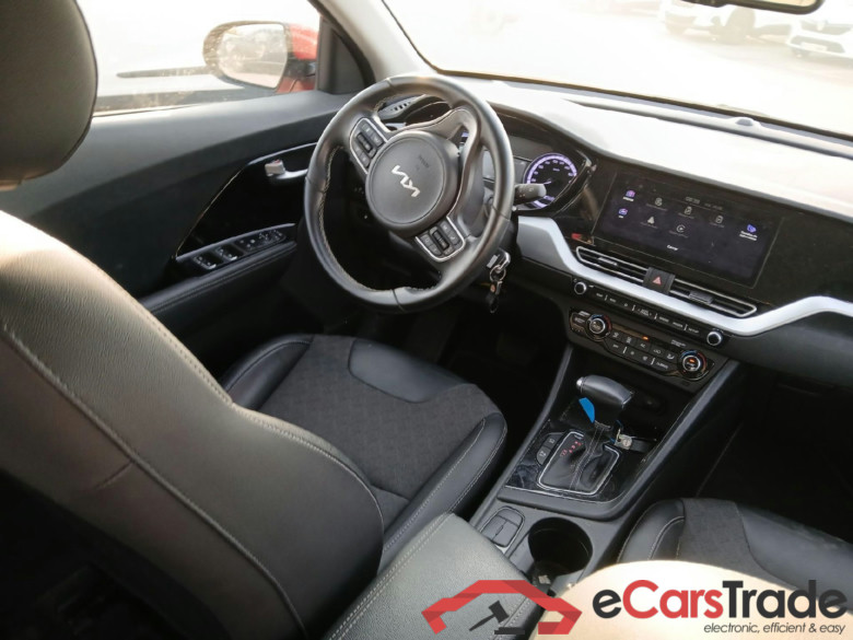 KIA Niro / 2019 / 5P / crossover 1.6 GDi HEV 104kW (141CV) Drive #3