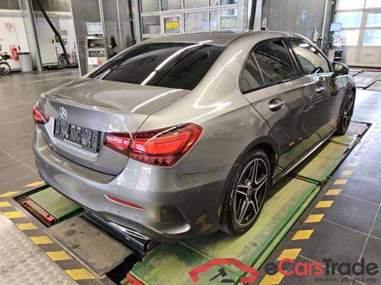 Mercedes-Benz A Limousine (BM 177)(08.2018->) DE - Lim4 A 200 EU6d, AMG Line, (Facelift) 2022 - 2024 #3