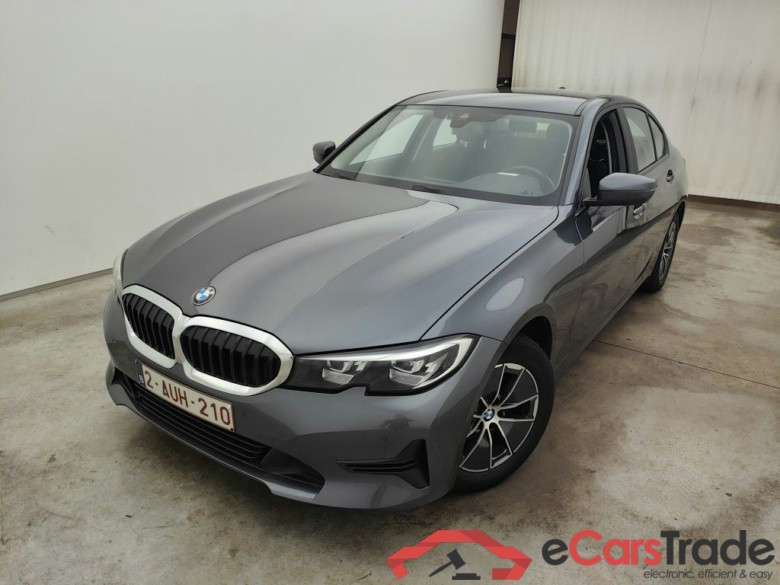 BMW 3 Reeks Berline 318dA (100 kW) 4d #1