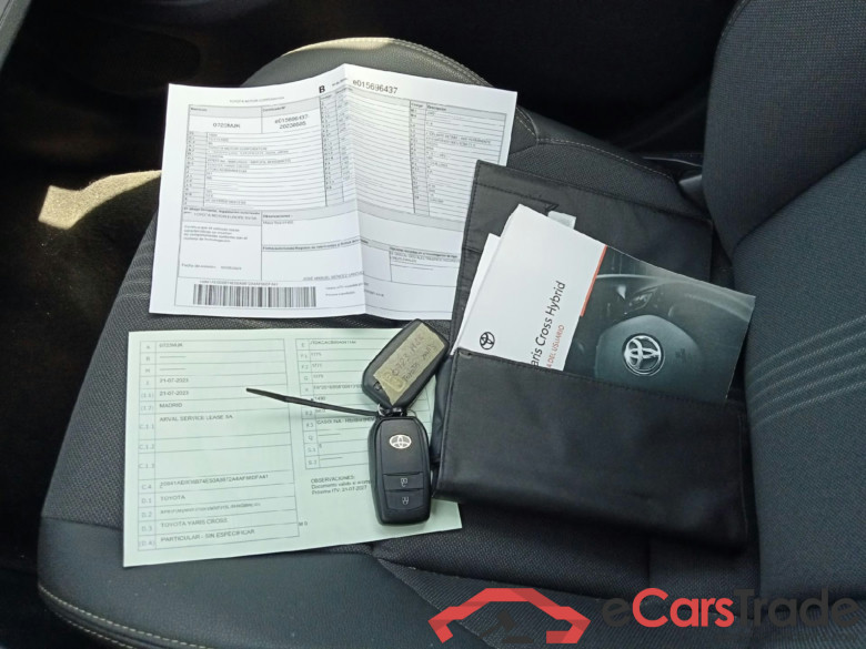 TOYOTA Yaris Cross / 2021 / 5P / todoterreno 1.5 120H Adventure #5