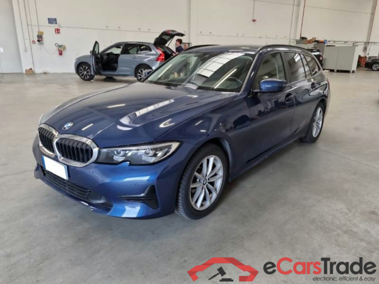 BMW SERIE 3 / 2018 / 5P / STATION WAGON 316D 48V BUSINESS ADVANTAGE TOURING AUTO