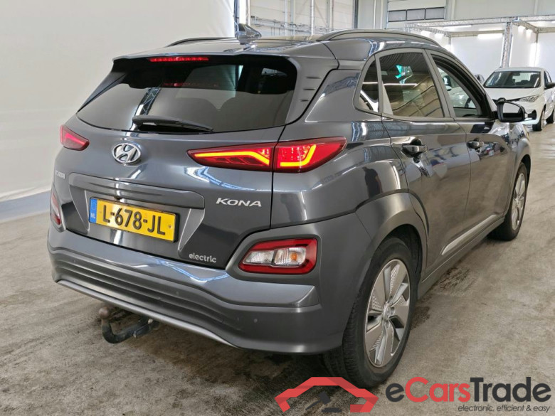 Hyundai KONA Limited Electric 64 kWh 5d #2