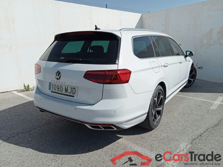 VOLKSWAGEN Passat / 2019 / 5P / familiar Variant R-Line 2.0 TDI 147kW (200CV) DSG #2