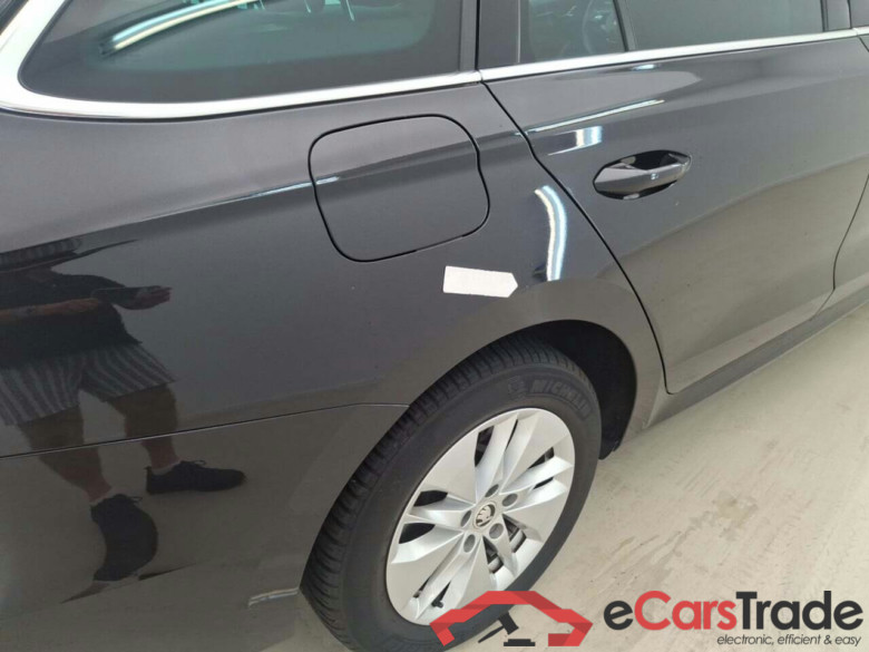 SKODA OCTAVIA COMBI 2.0 CRTDI AMBITION #4