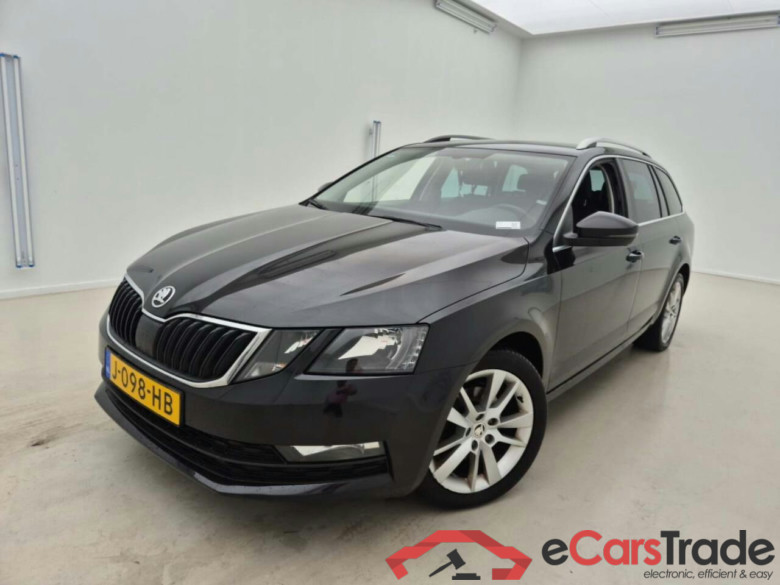 SKODA Octavia Combi 1.5 TSI Bns Edition DSG #1