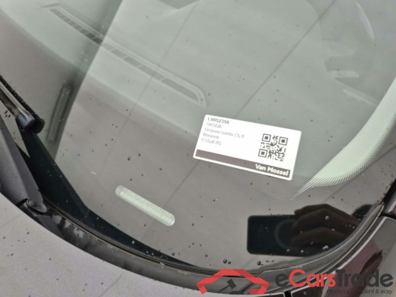 SKODA Octavia Combi 1.5 TSI Bns Edition DSG #4